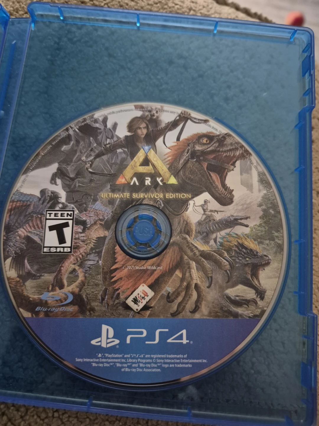 ARK: Ultimate Survivor Edition PS4