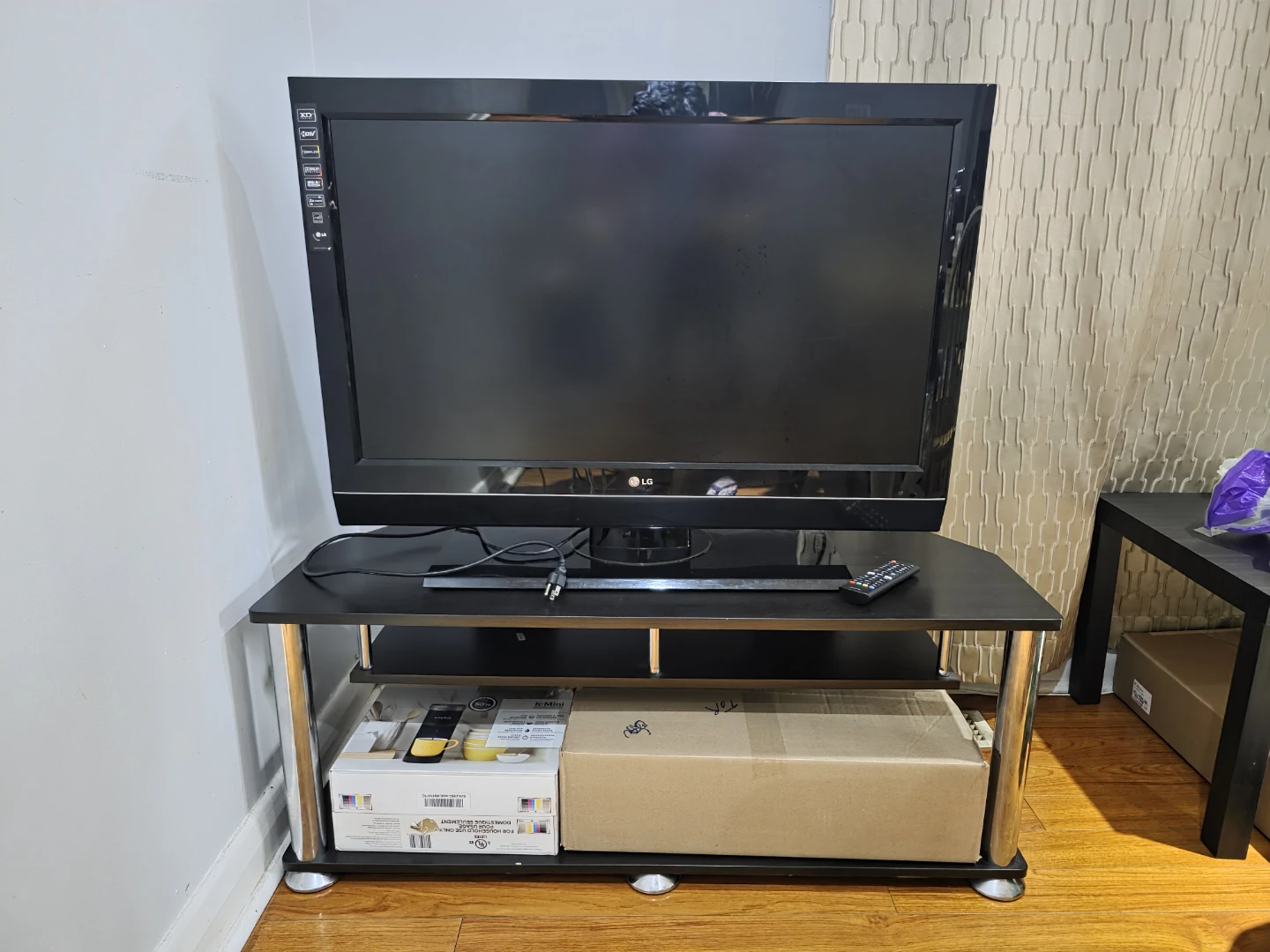 LG 37-inch LCD TV