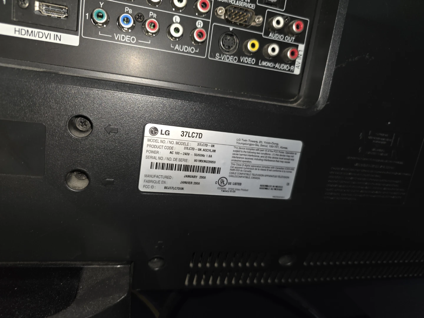 LG 37-inch LCD TV - photo 4