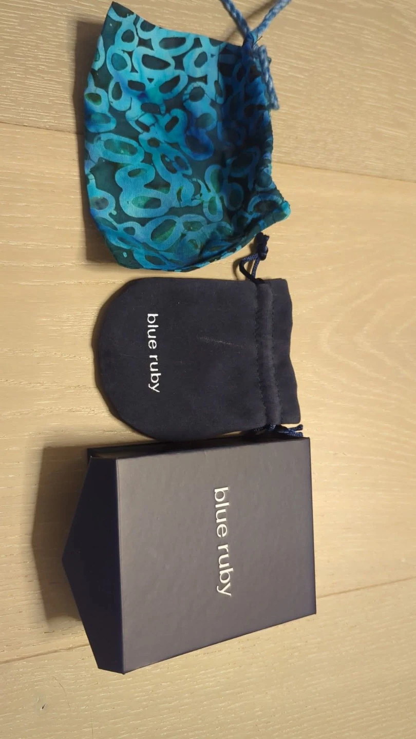 Free pouches