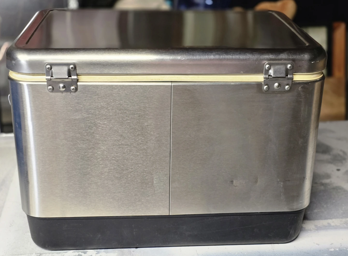 Coleman Corona Extra Cooler Ice Chest w/ Bottle Opener - photo 3