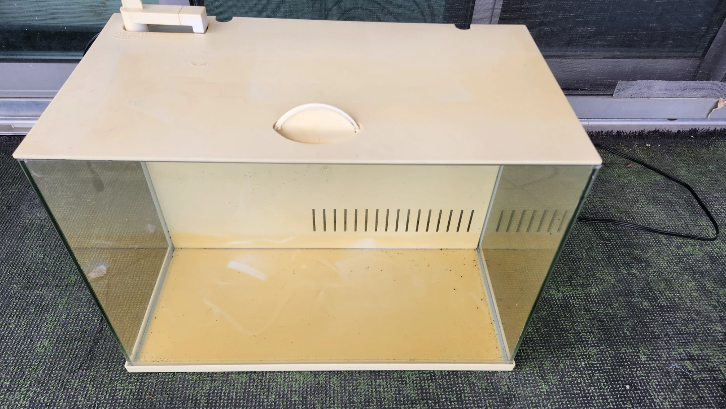 Aquarium with Filter System - photo 2