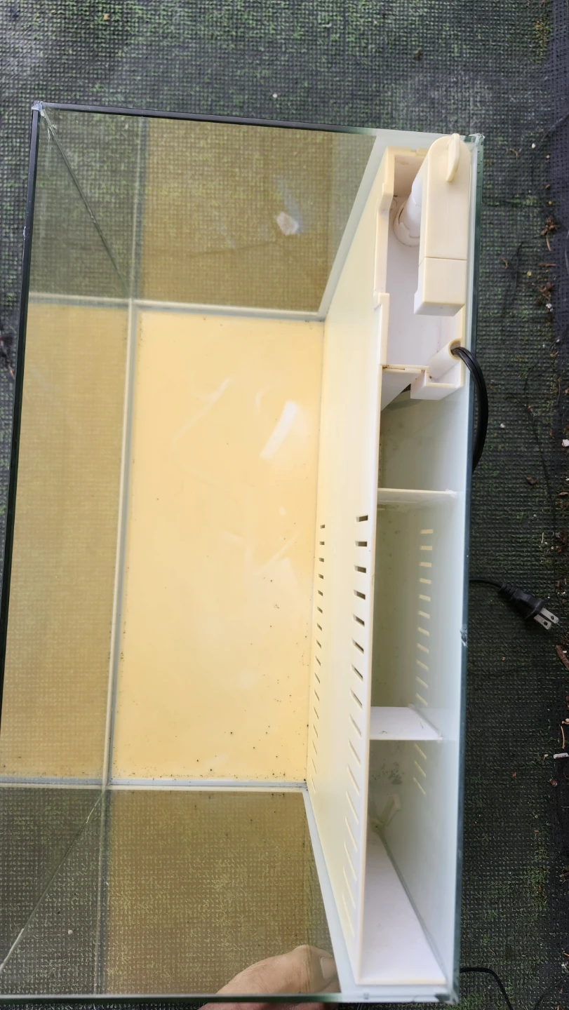 Aquarium with Filter System - photo 3
