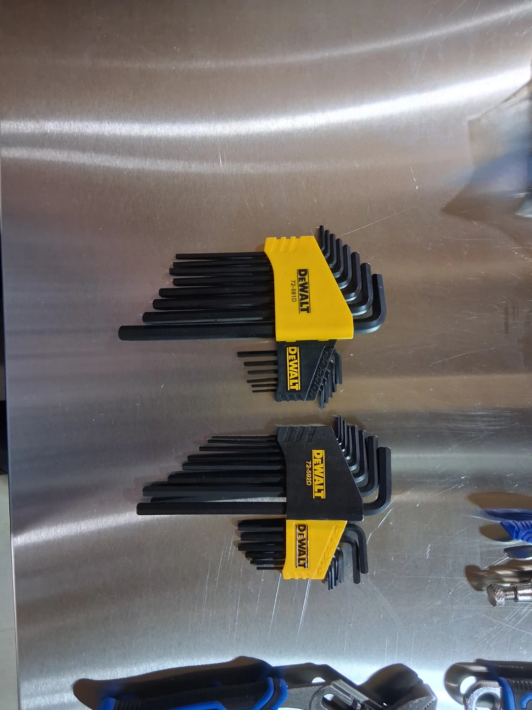 Dewalt Screwdriver Set and Allen Keys - photo 2
