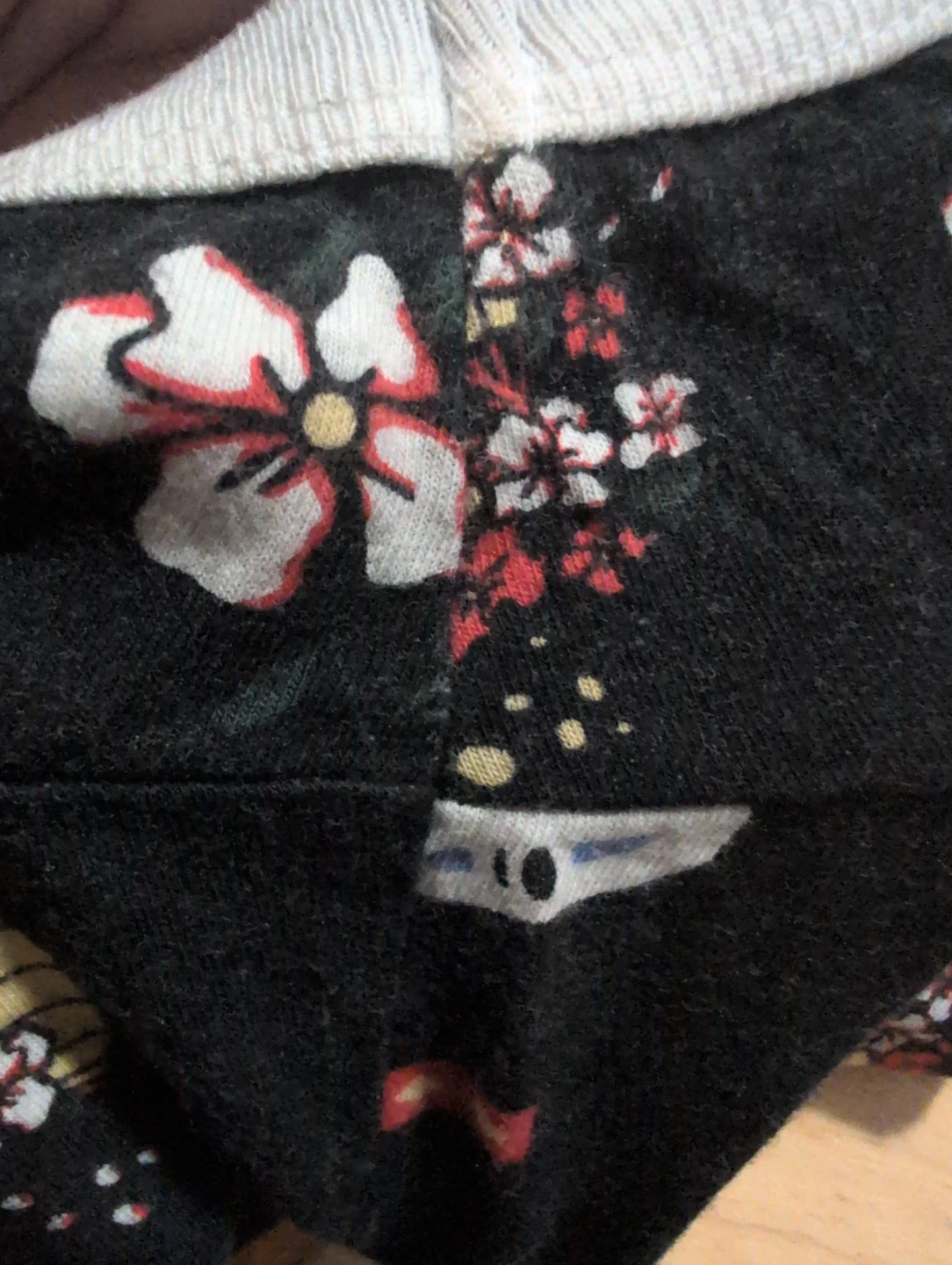 Spirited Away No-Face and Flower Print T-Shirt From Hot Topic - photo 3