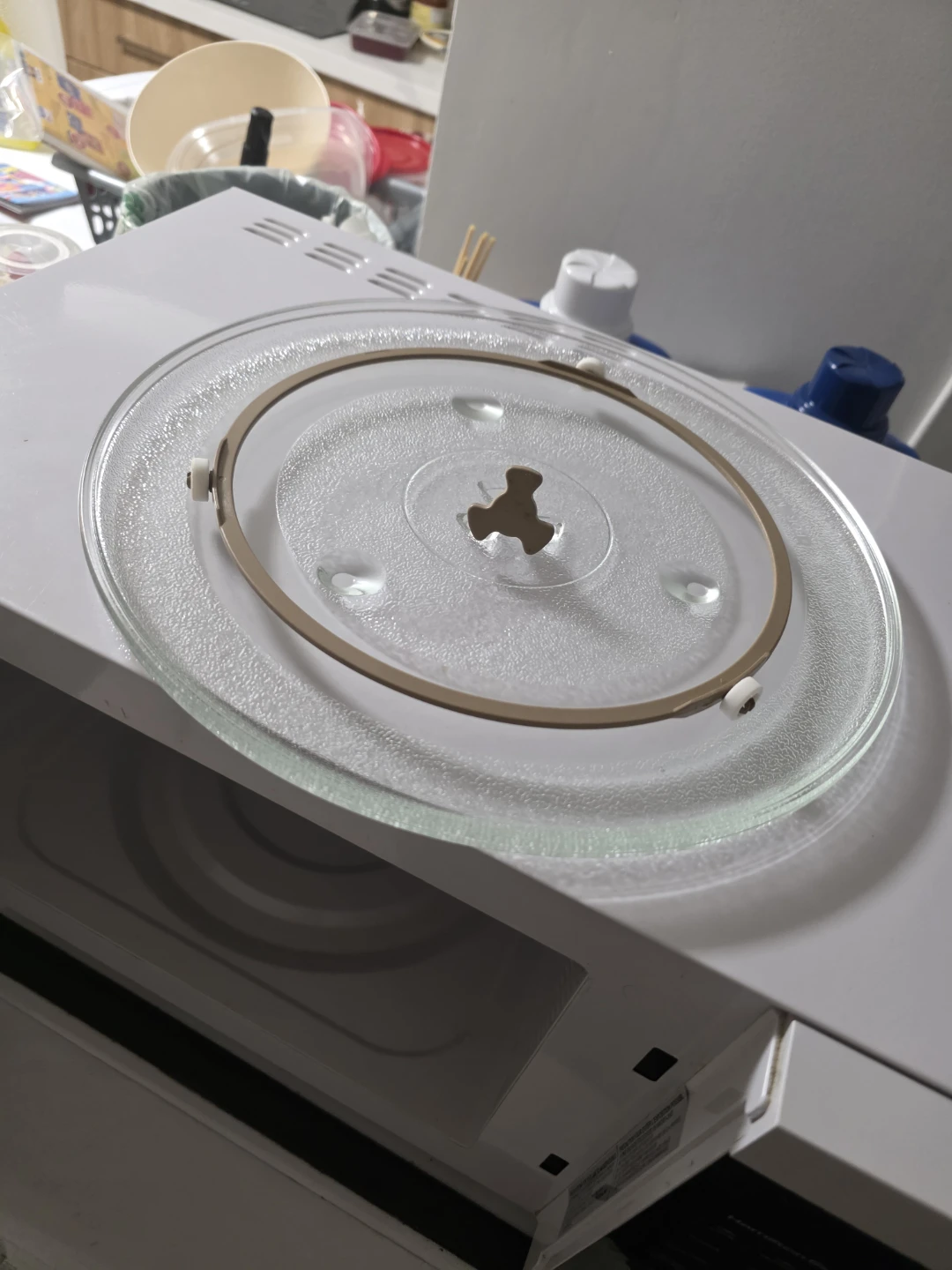 Microwave Glass Plate + Roller Ring – Excellent Condition