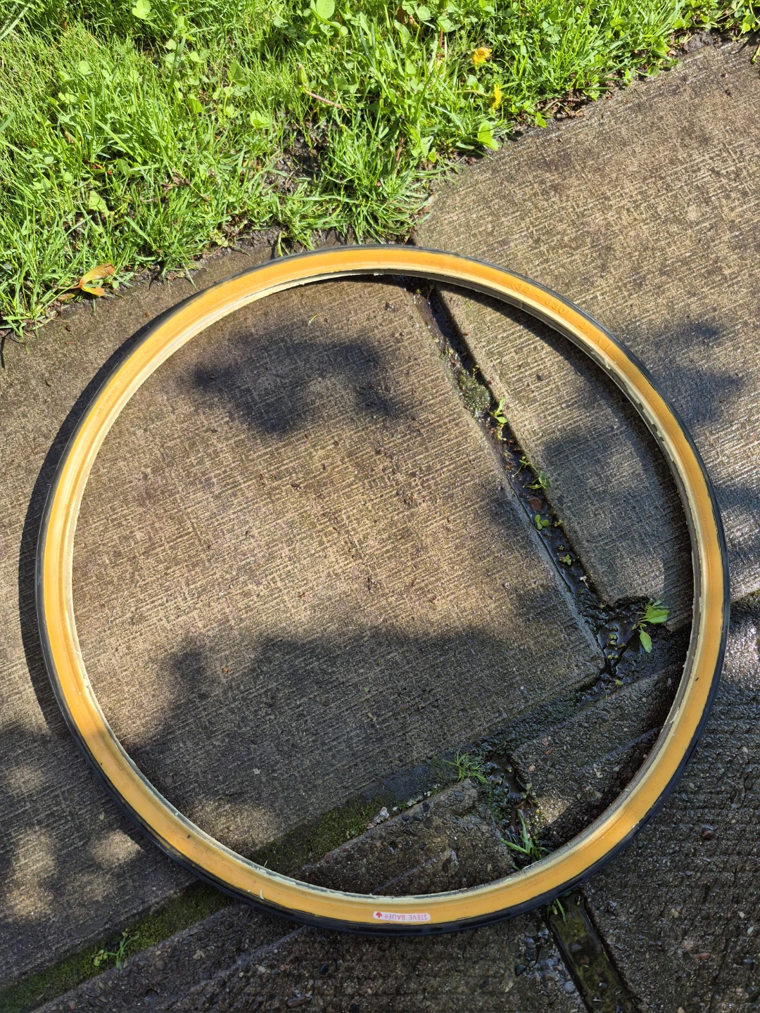 27 x 1 1/4" Bicycle Tire - Gum Wall