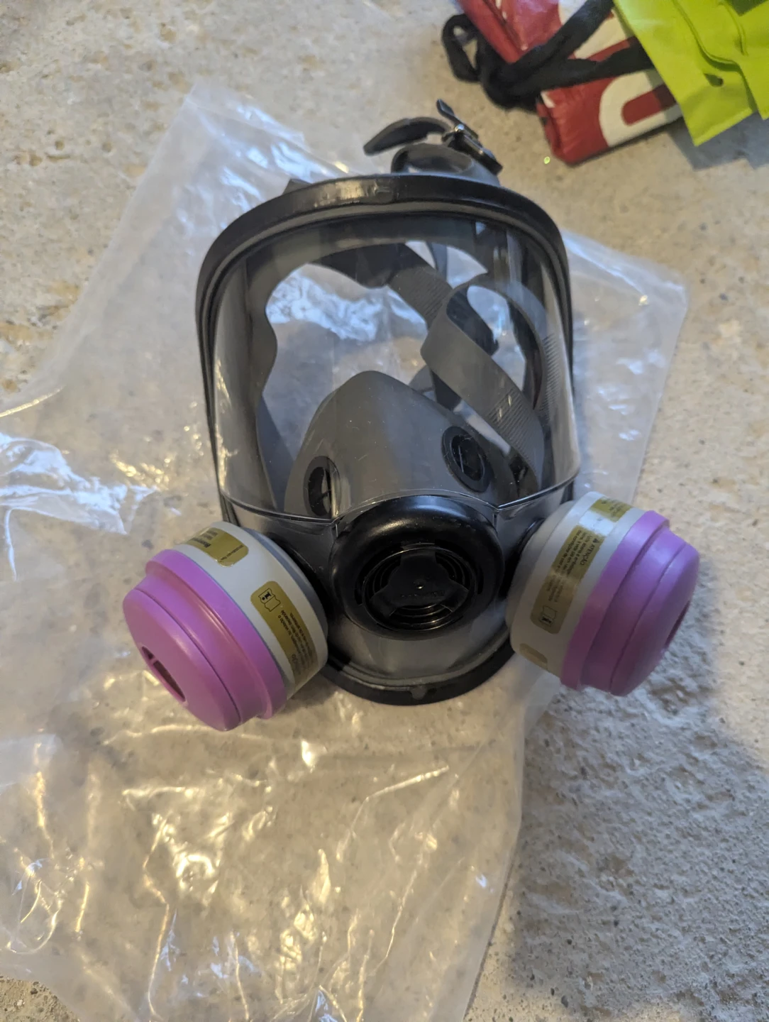 3M Full Face Respirator with P100 Filters