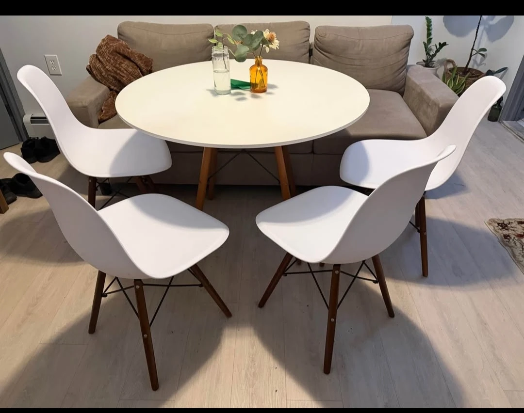 Brand new White Round Dining Table with 4 Chairs - photo 2