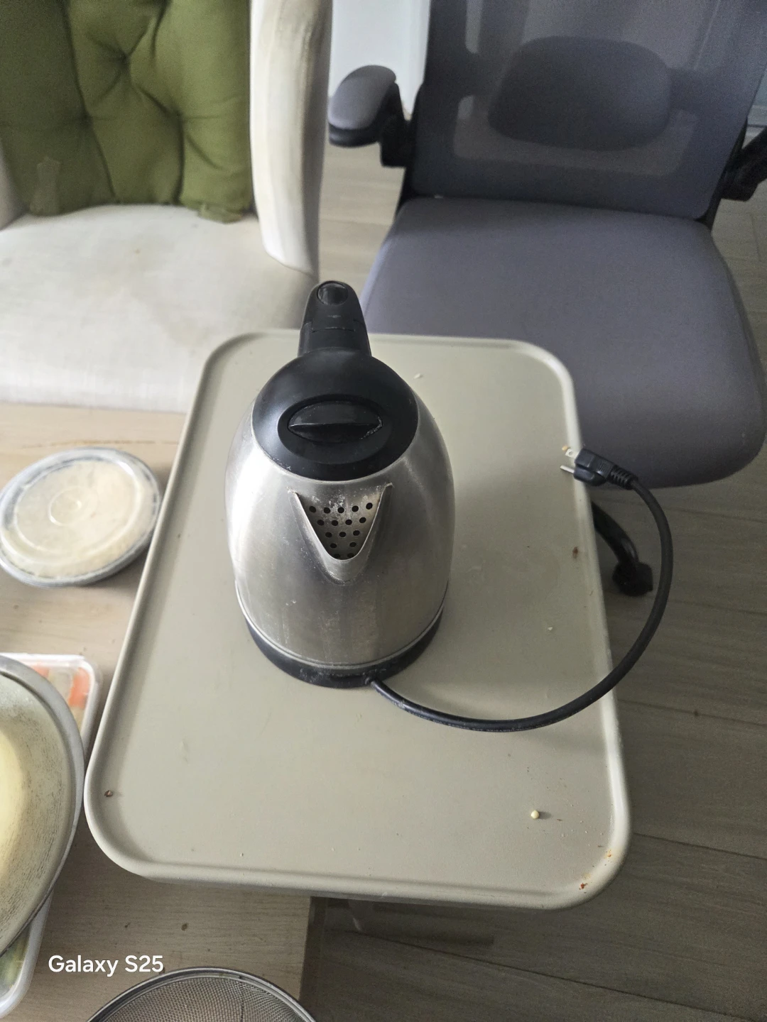 Stainless Steel Electric Kettle - photo 3