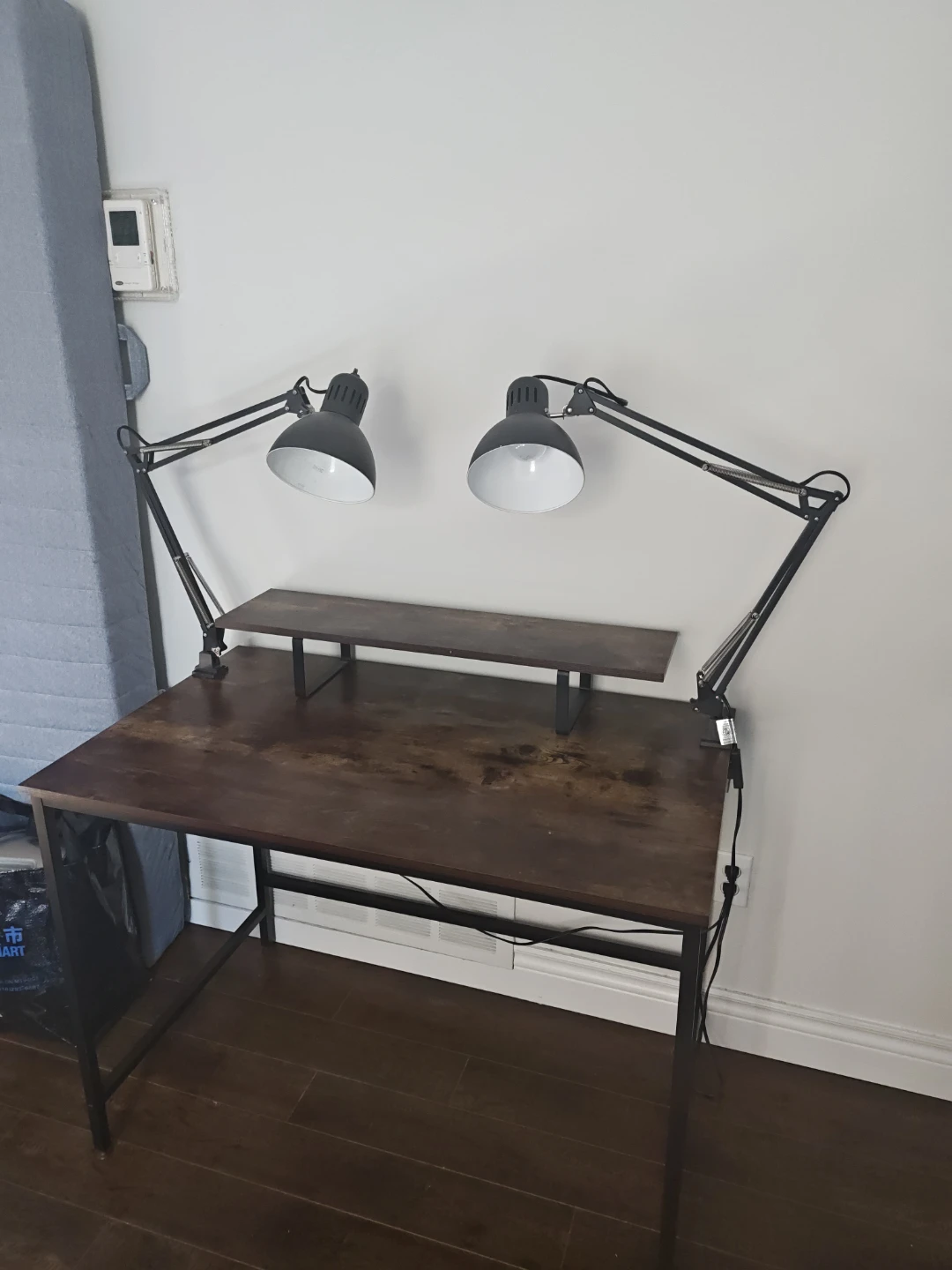 2x Adjustable Desk Lamps - photo 2