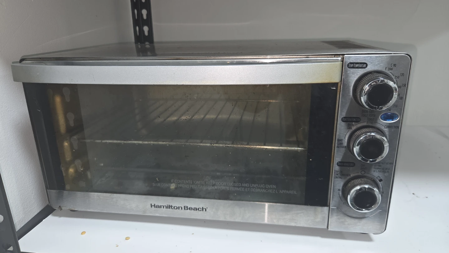 Hamilton Beach Toaster Oven - photo 2