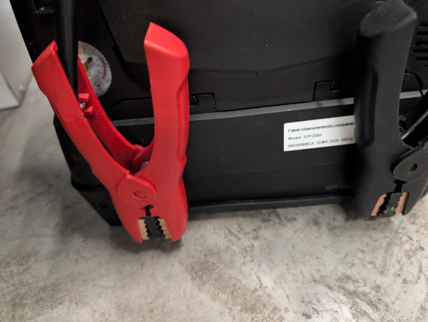 Schumacher Portable Jump Starter Power Station - photo 3