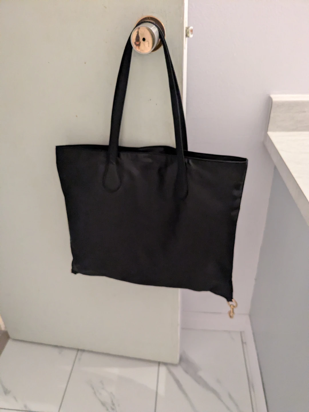 Marc Jacobs Authentic Large Tote Bag with Sequined Appliqué - photo 5