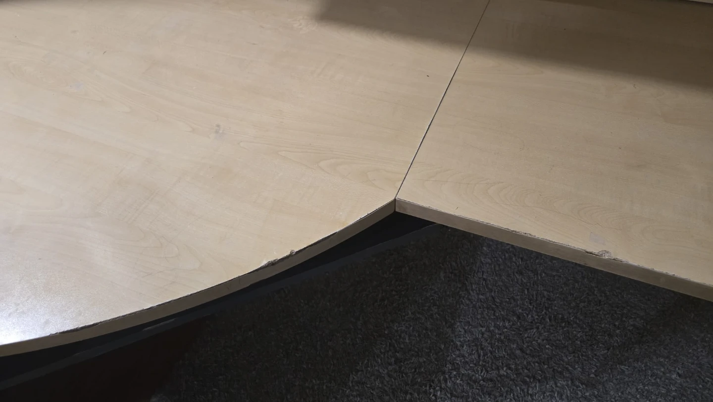 L-shaped desk with hutch and cabinets - photo 3