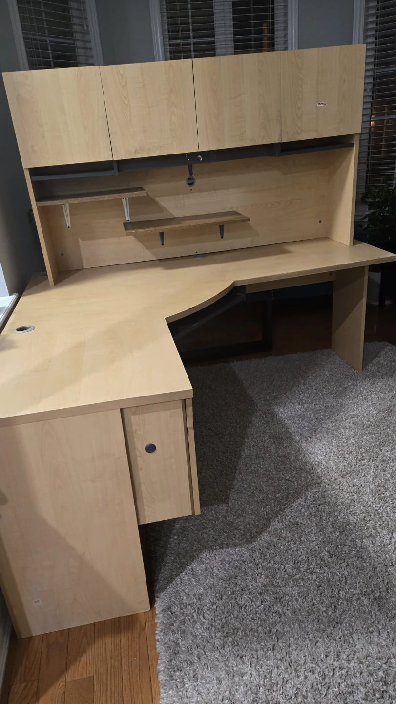 L-shaped desk with hutch and cabinets - photo 4