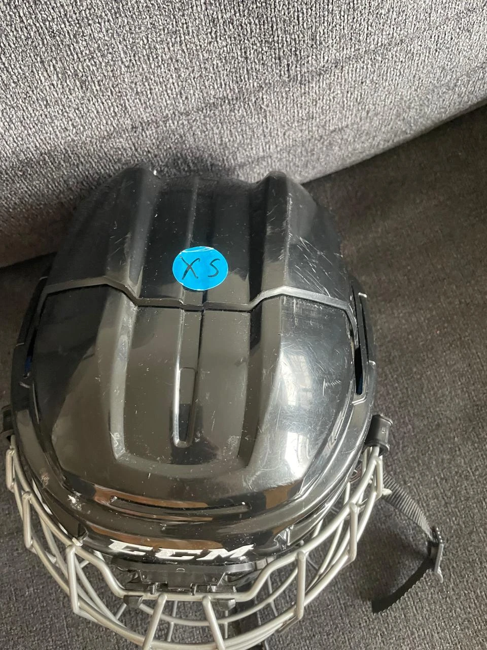 CCM Youth Hockey Helmet with Cage - Size XS - photo 2