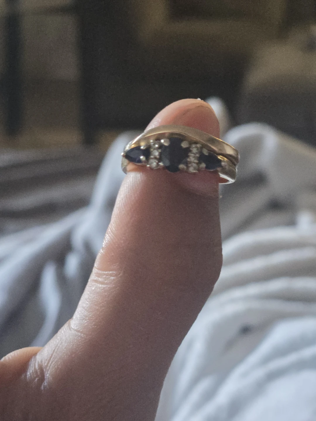 10K Gold Sapphire and Diamond Ring - photo 2