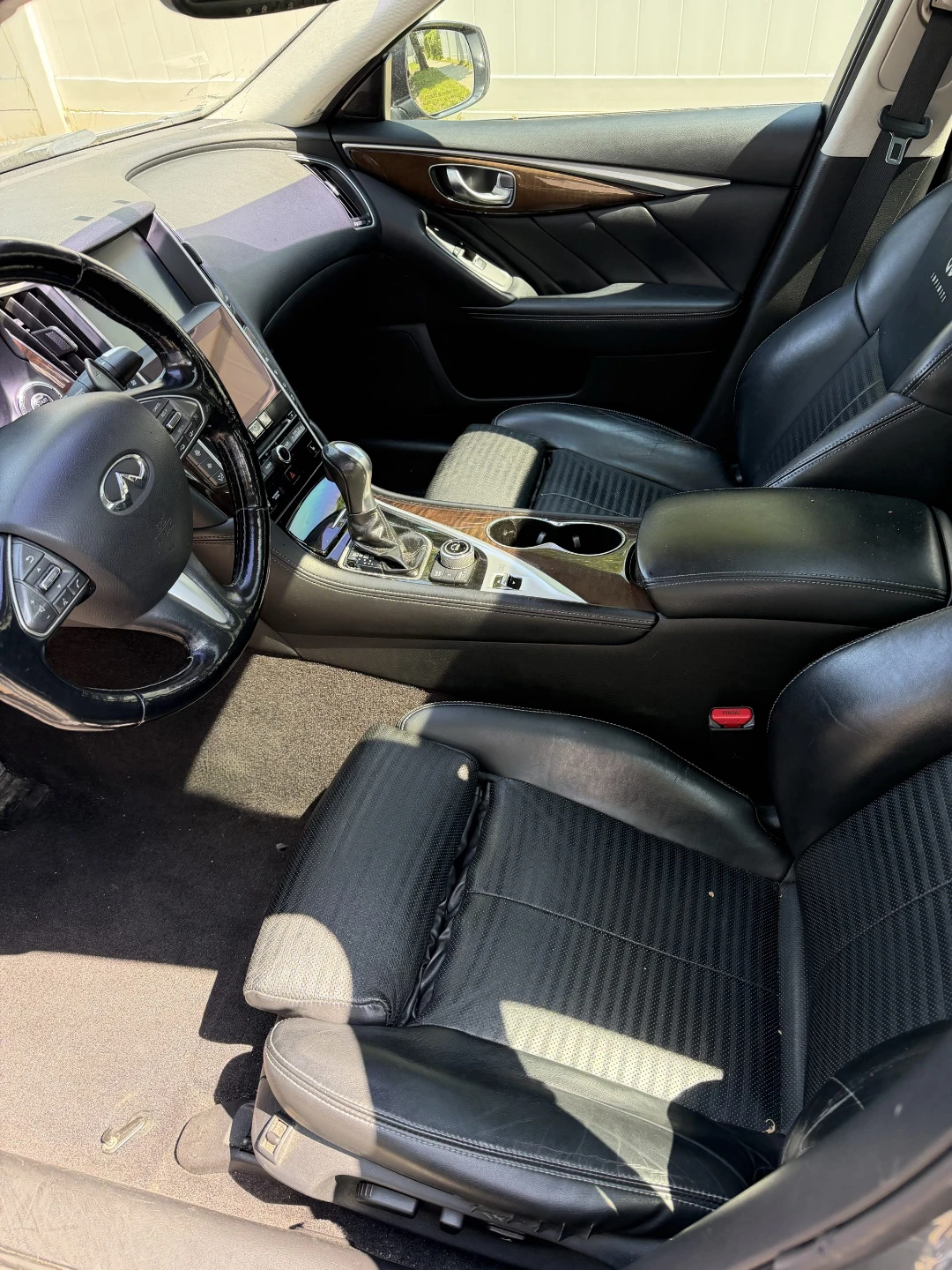 Infiniti Q50 Sedan