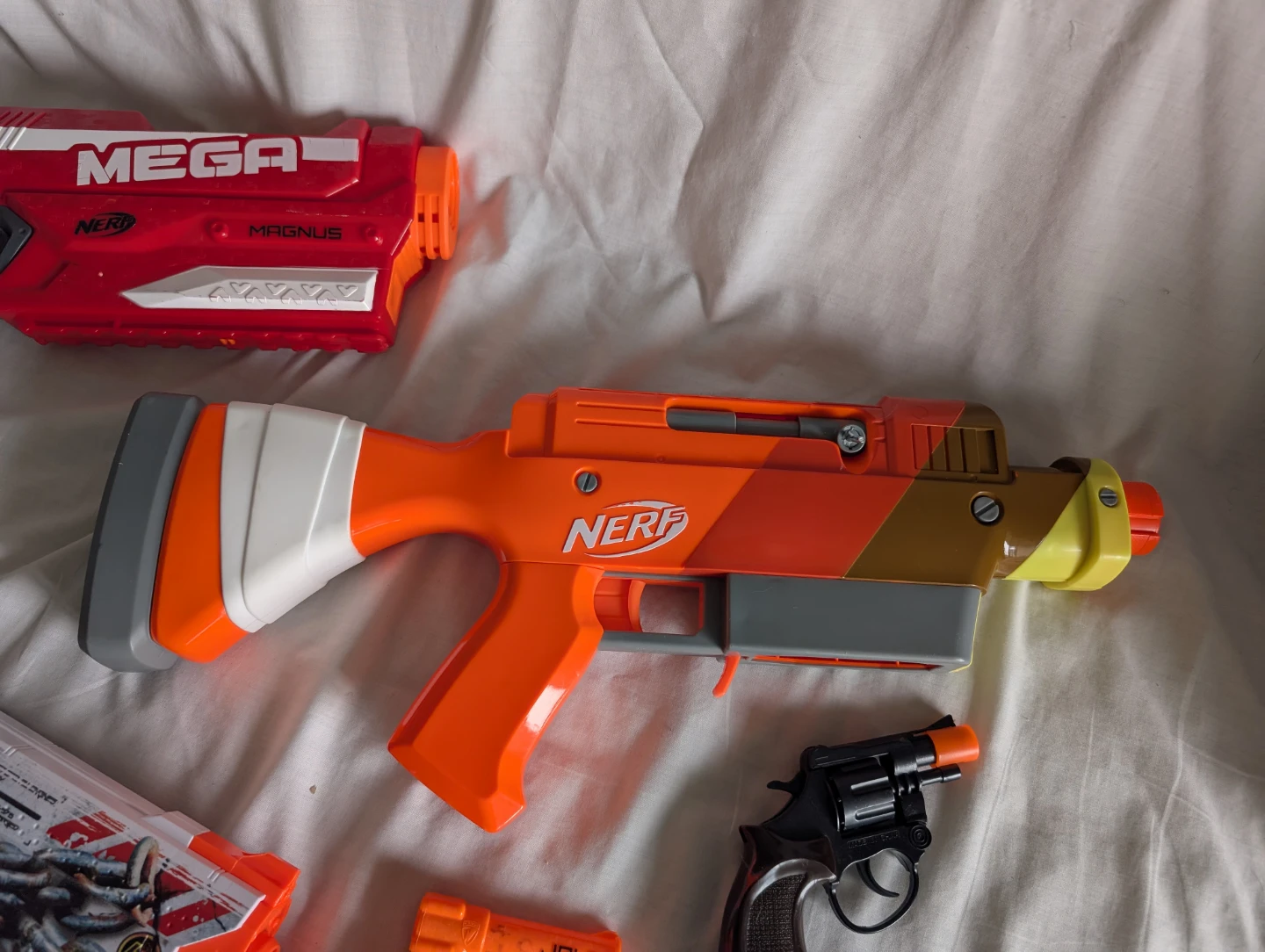 4x Nerf Toy Blasters + 1x X shot + Revolver - photo 4