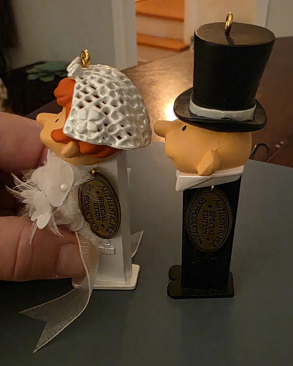PEZ Special Edition Wedding Couple Reproduction - photo 2