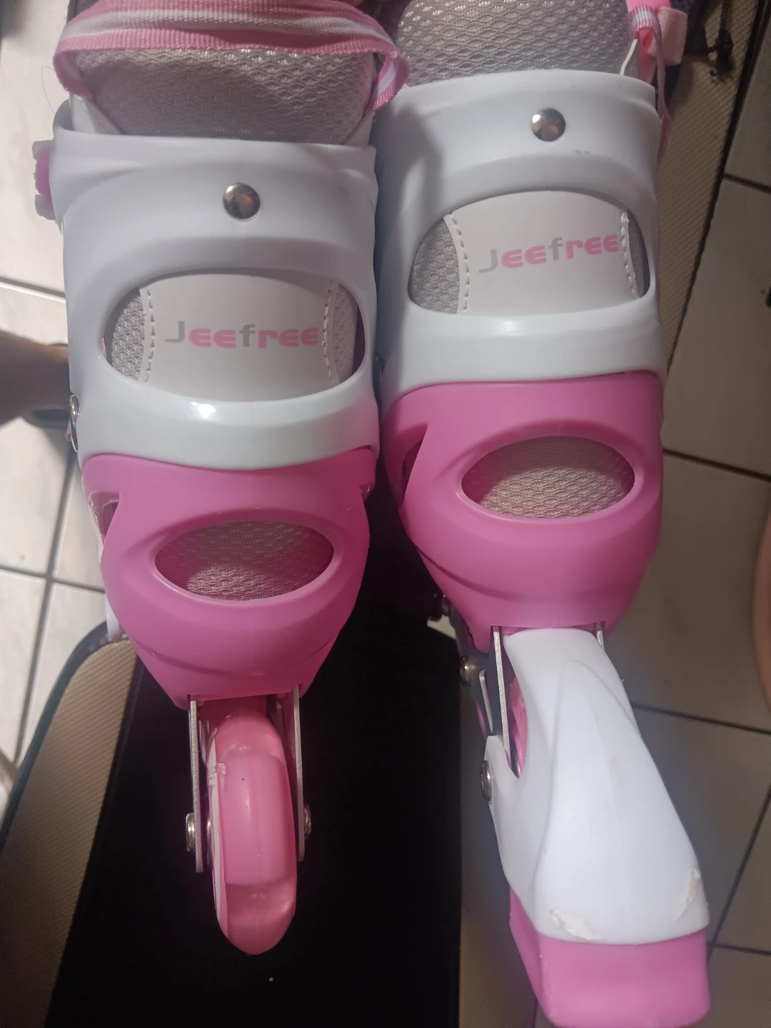 Jeefree Pink & White Roller Skates with Protective Gear - photo 4