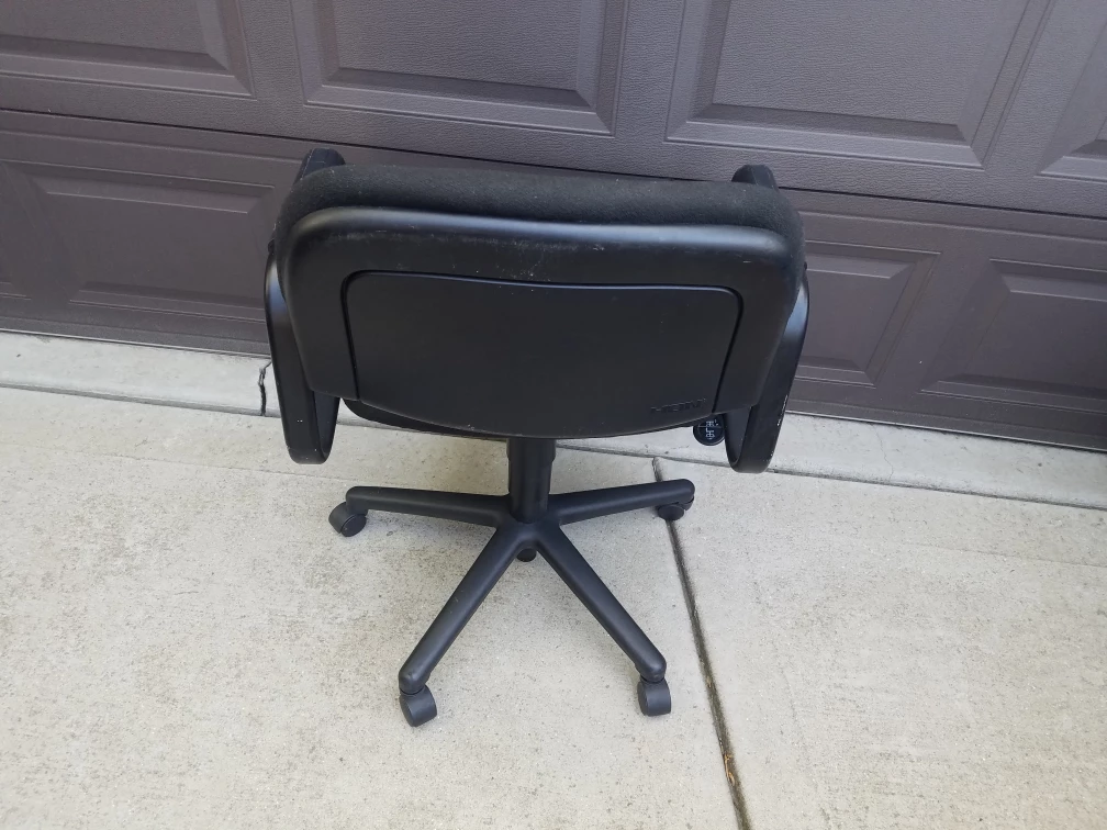 HON Black Office Chair with Wheels - photo 4