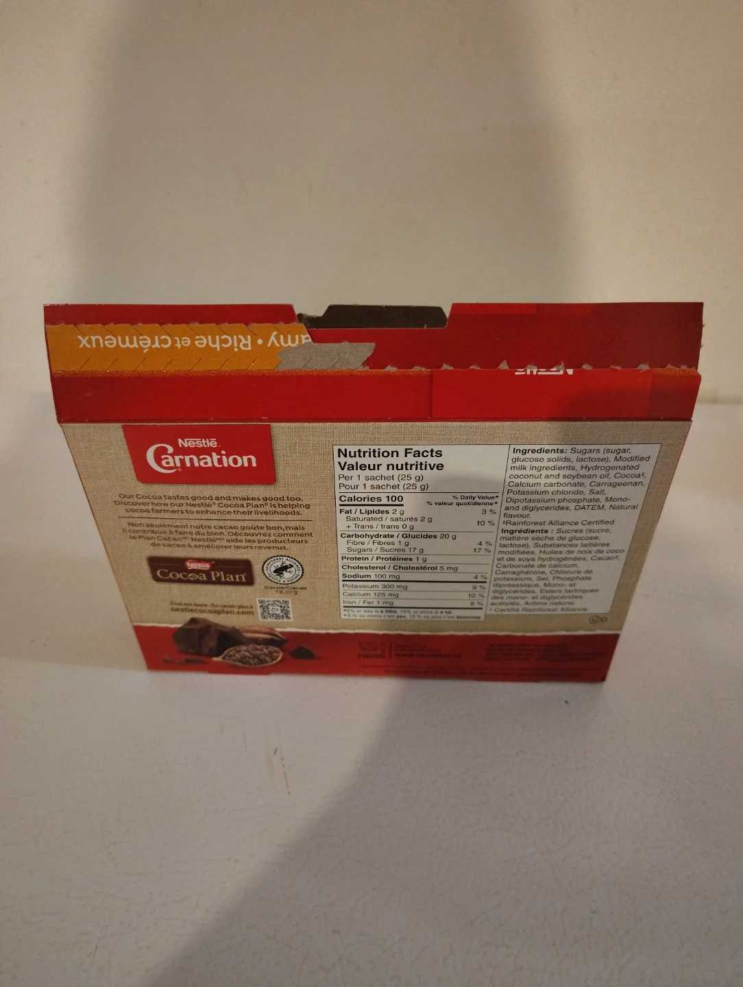 Nestle Carnation Rich & Creamy Hot Chocolate Mix, 10 Sachets - photo 2