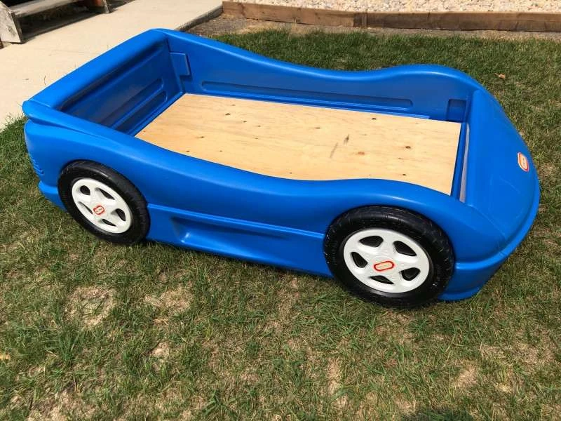 Little Tikes Blue Race Car Toddler Bed