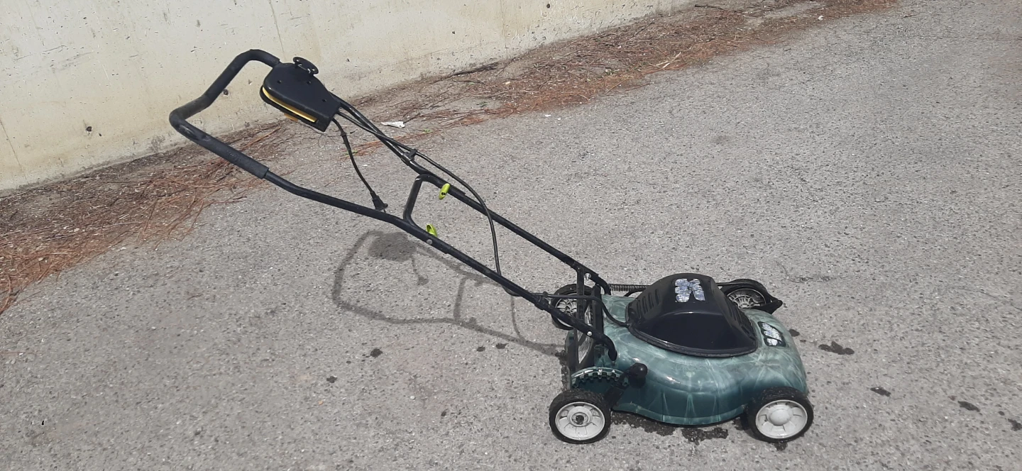 Greenworks Compact Lawn Mower