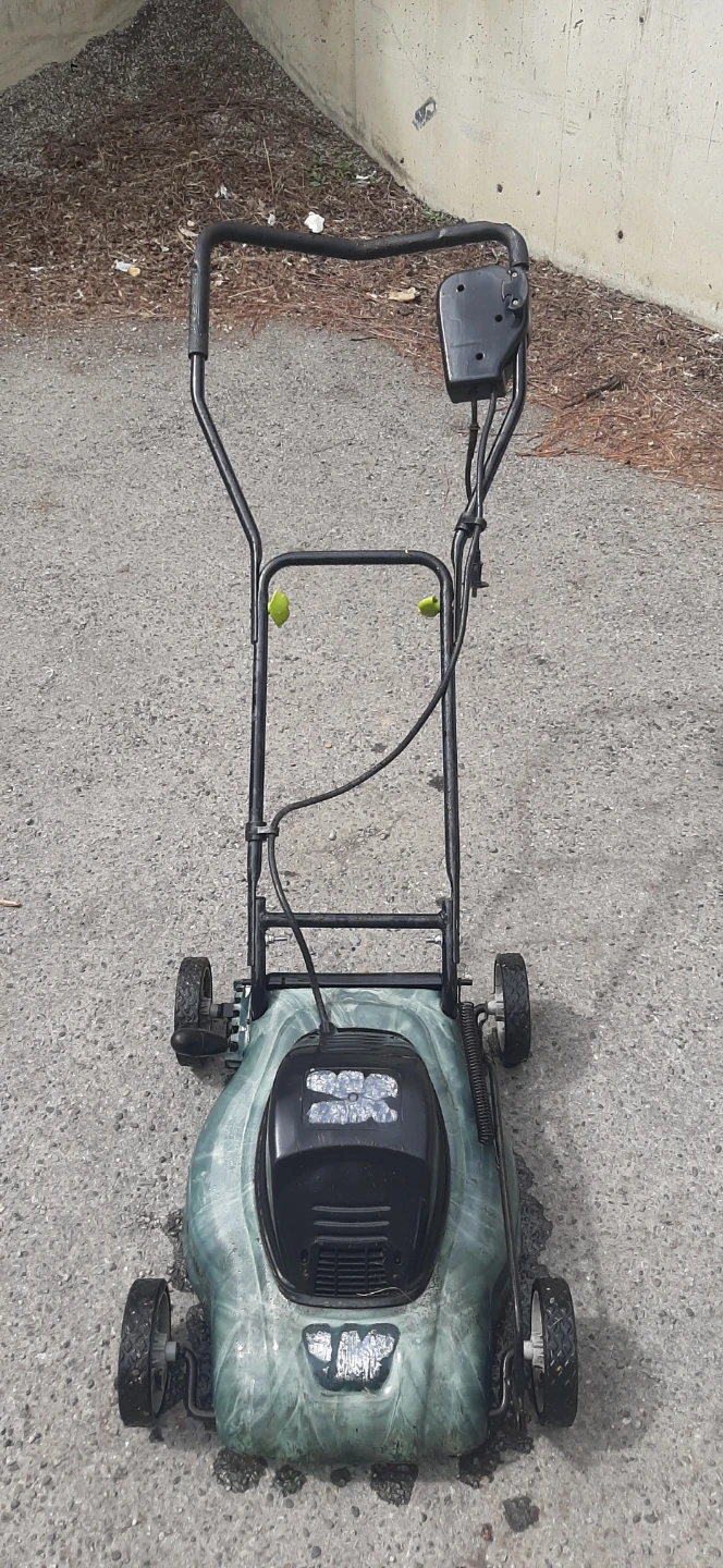 Greenworks Compact Lawn Mower - photo 2