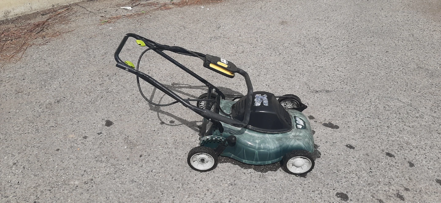 Greenworks Compact Lawn Mower - photo 3