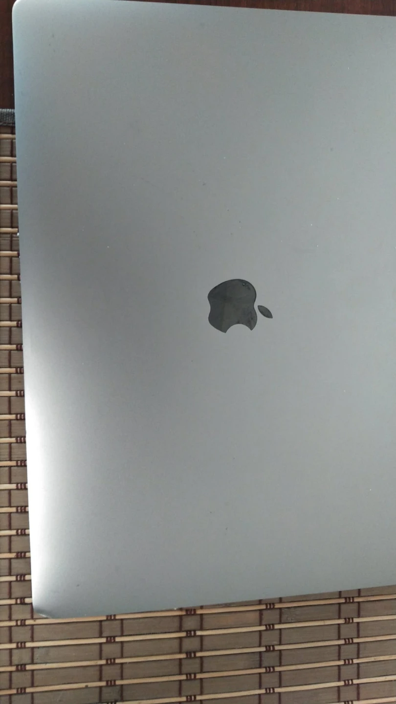 Macbook Pro 2017 15" - photo 2