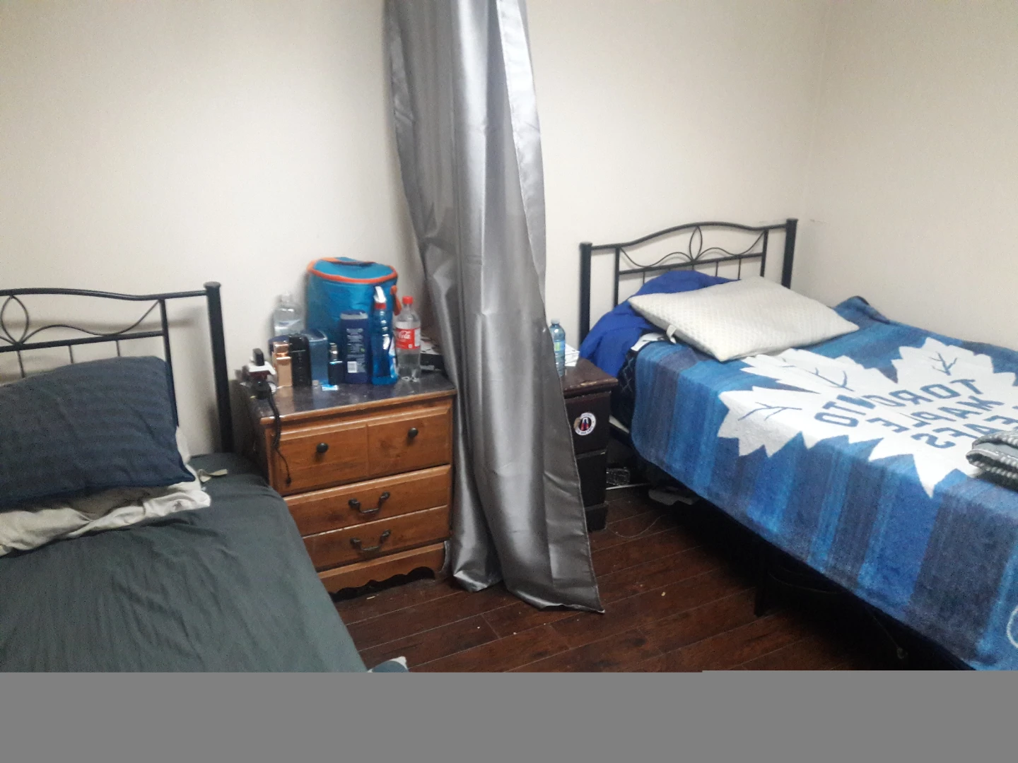 Sharing Room for rent in basement for men