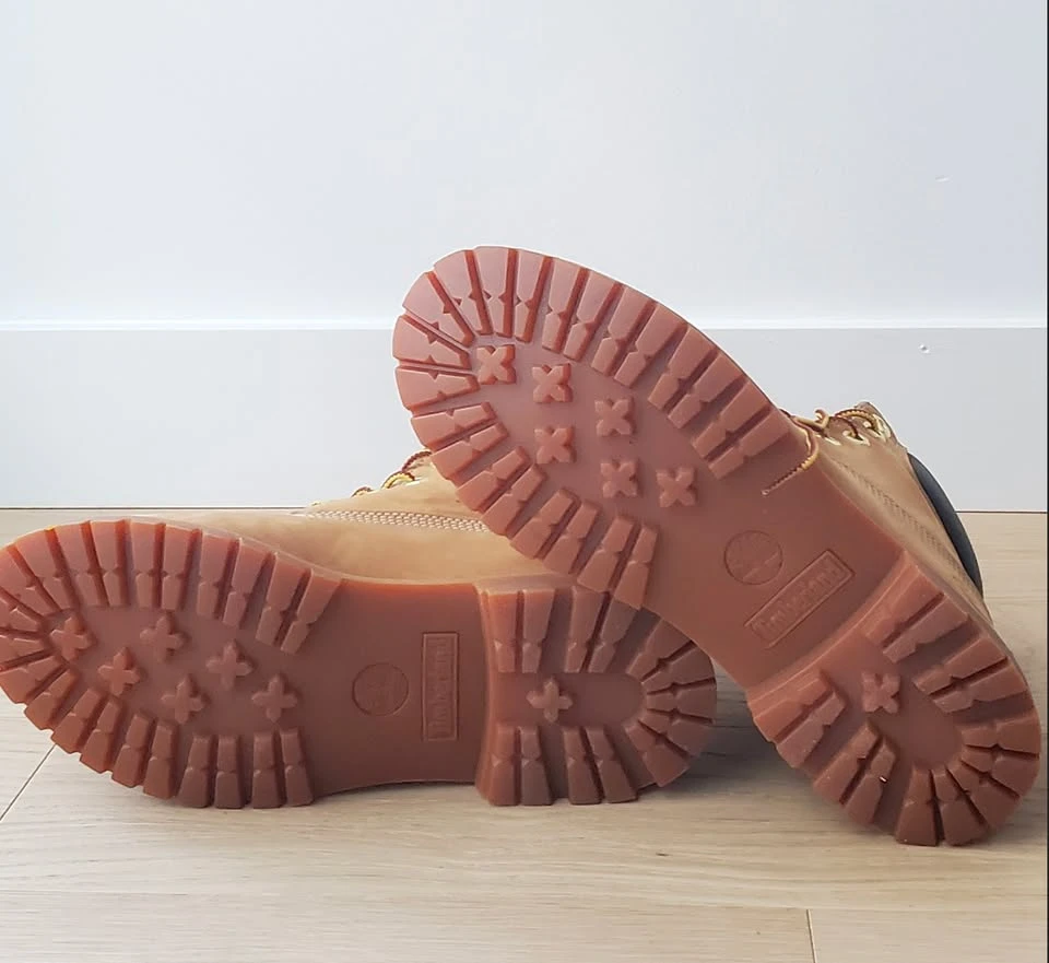 NWT 8.5 Women's Timberland Boots - photo 2