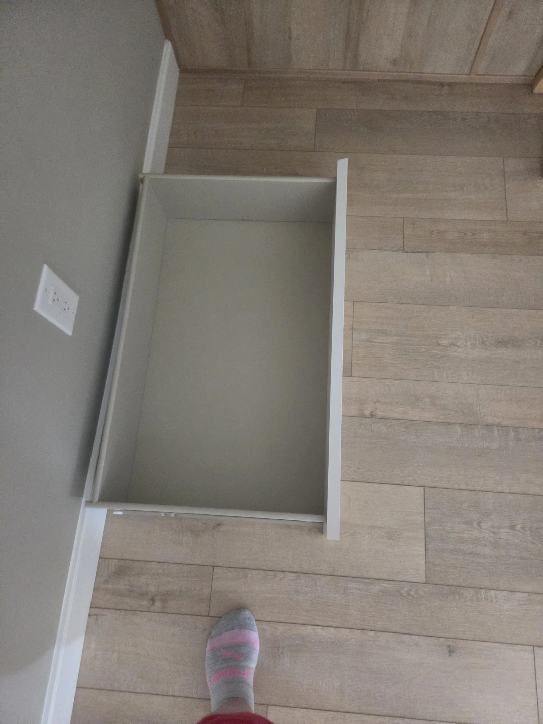 White 3-Drawer Dresser/Cabinet - photo 4