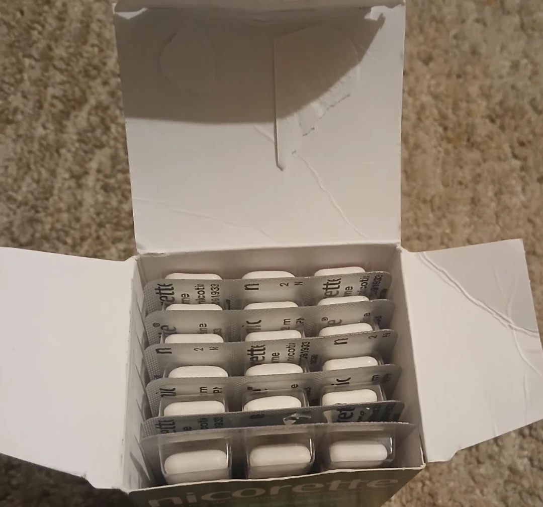 Nicorette Gum - 2mg Mint Green - 105 Pieces - photo 2