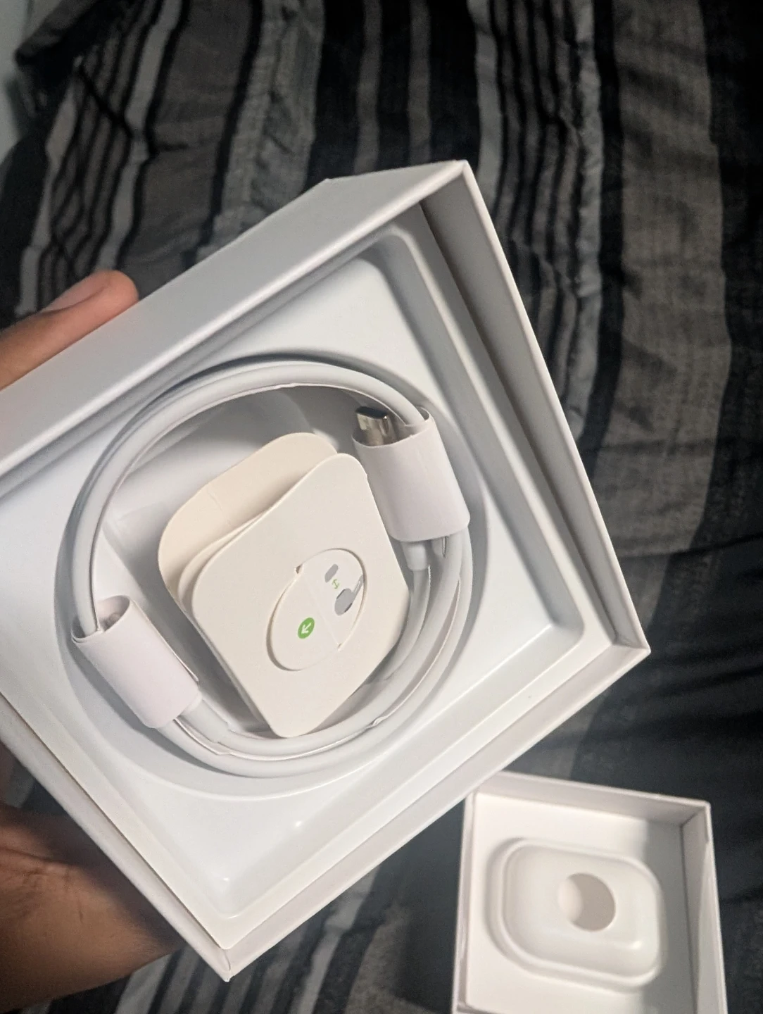 Apple AirPods Pro 2nd Generation - photo 4