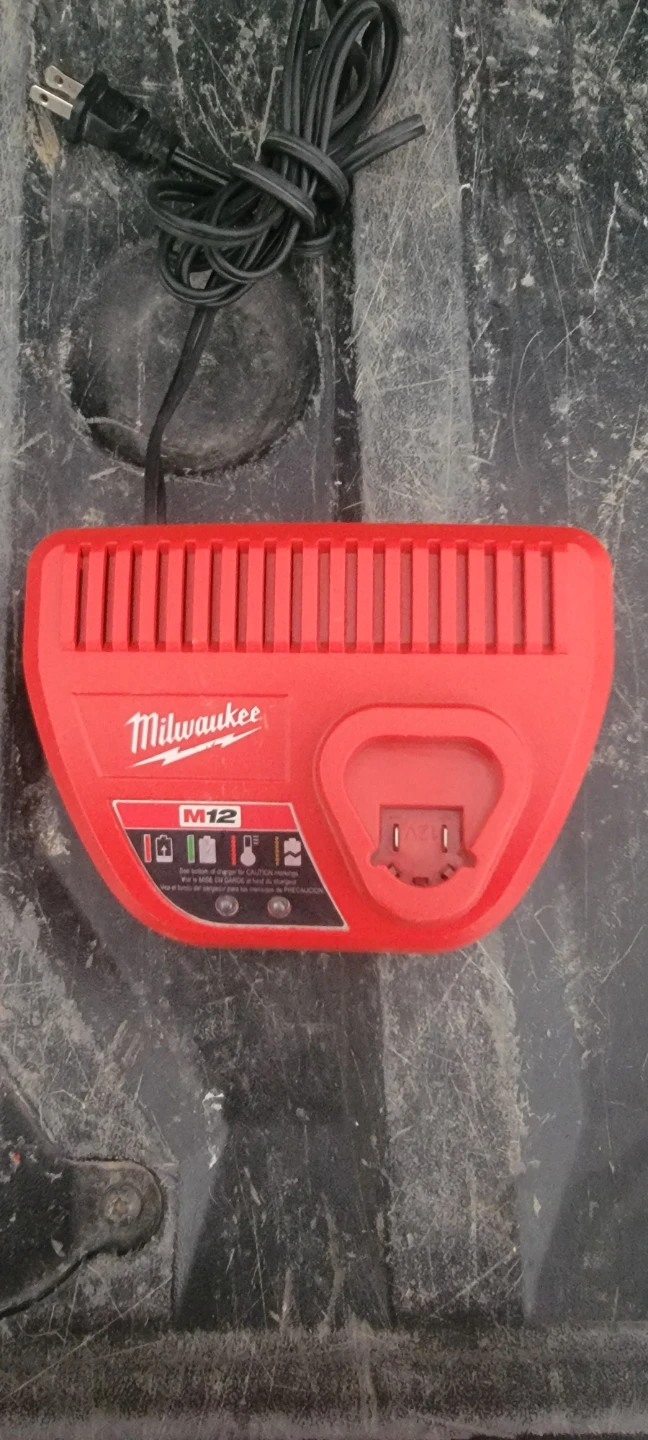 Milwaukee M12 Hackzall Cordless Reciprocating Saw Kit - photo 4