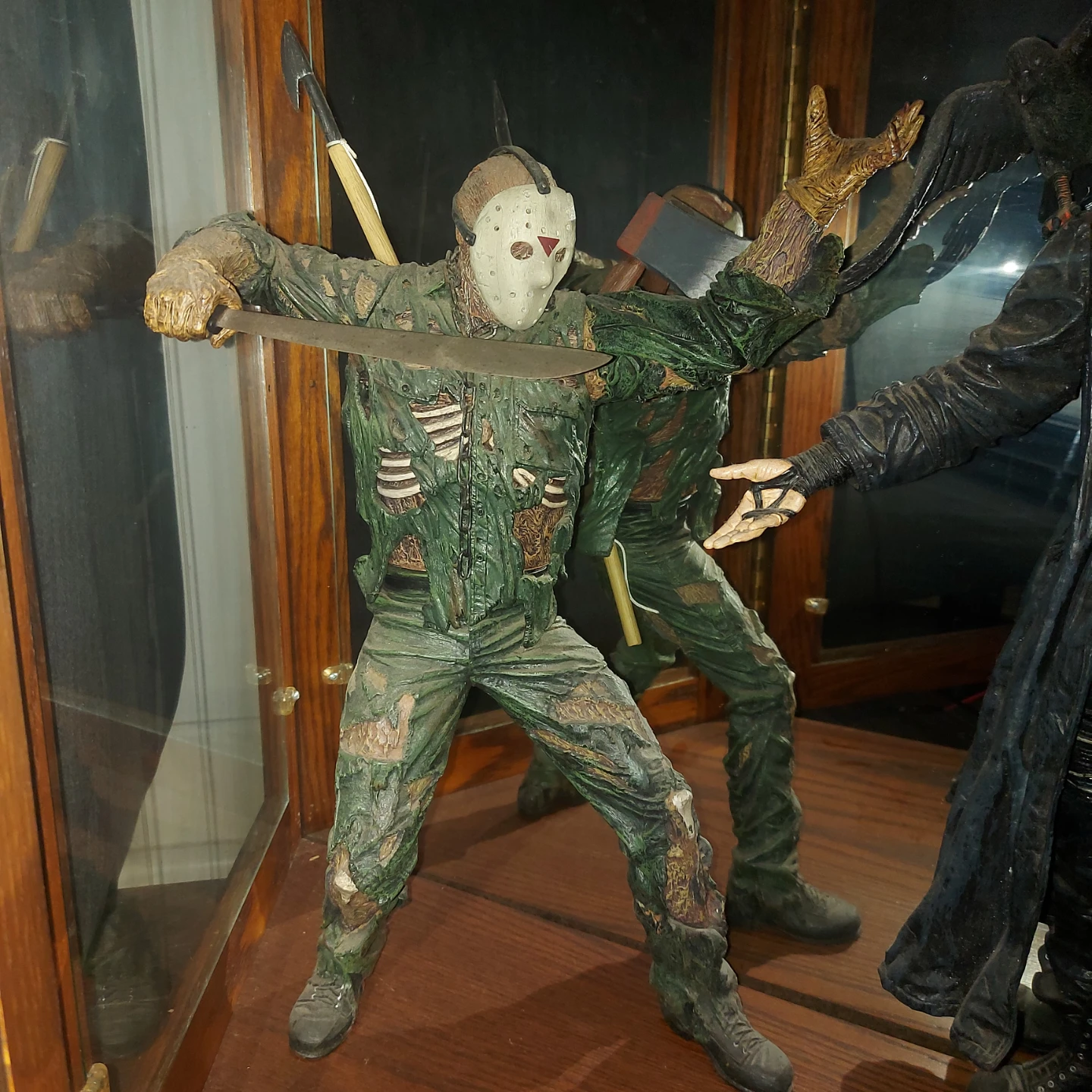 18" Neca motion activated  Horror icons