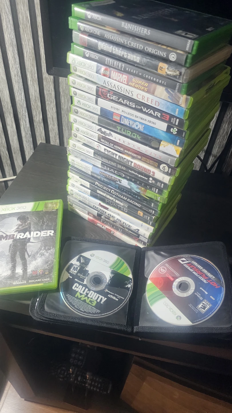 Xbox One Consoles 360 and xbox 1 - photo 4