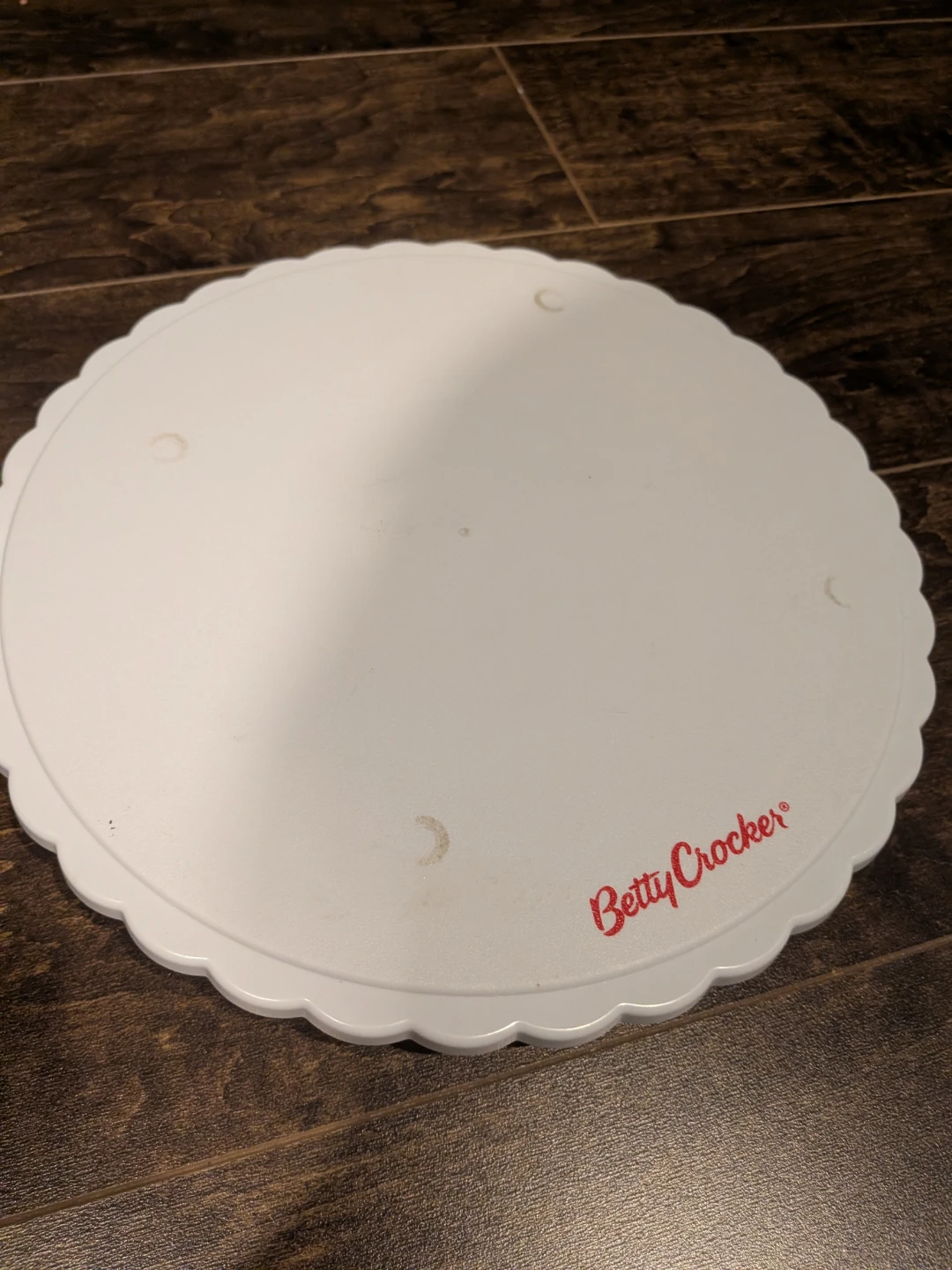 Betty Crocker Round Cake Decorating Turntable