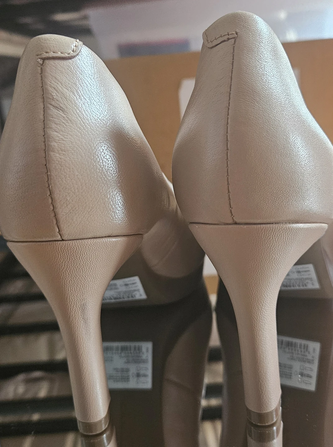 Clarks Collection Women's Beige Leather Heels Size 5M - photo 2