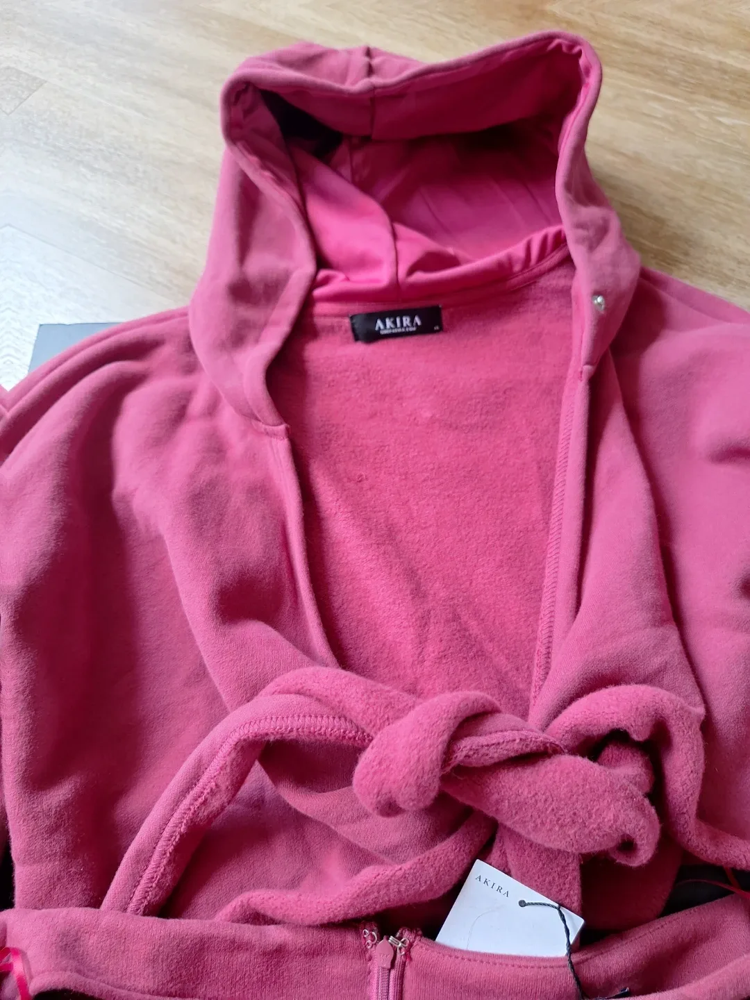AKIRA maroon Hoodie & Black Faux Leather Belt - photo 2