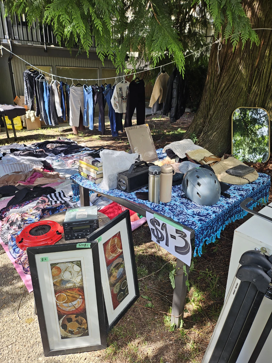 TODAY'S YARD SALE! @ MARPOLE, VANCOUVER - photo 3
