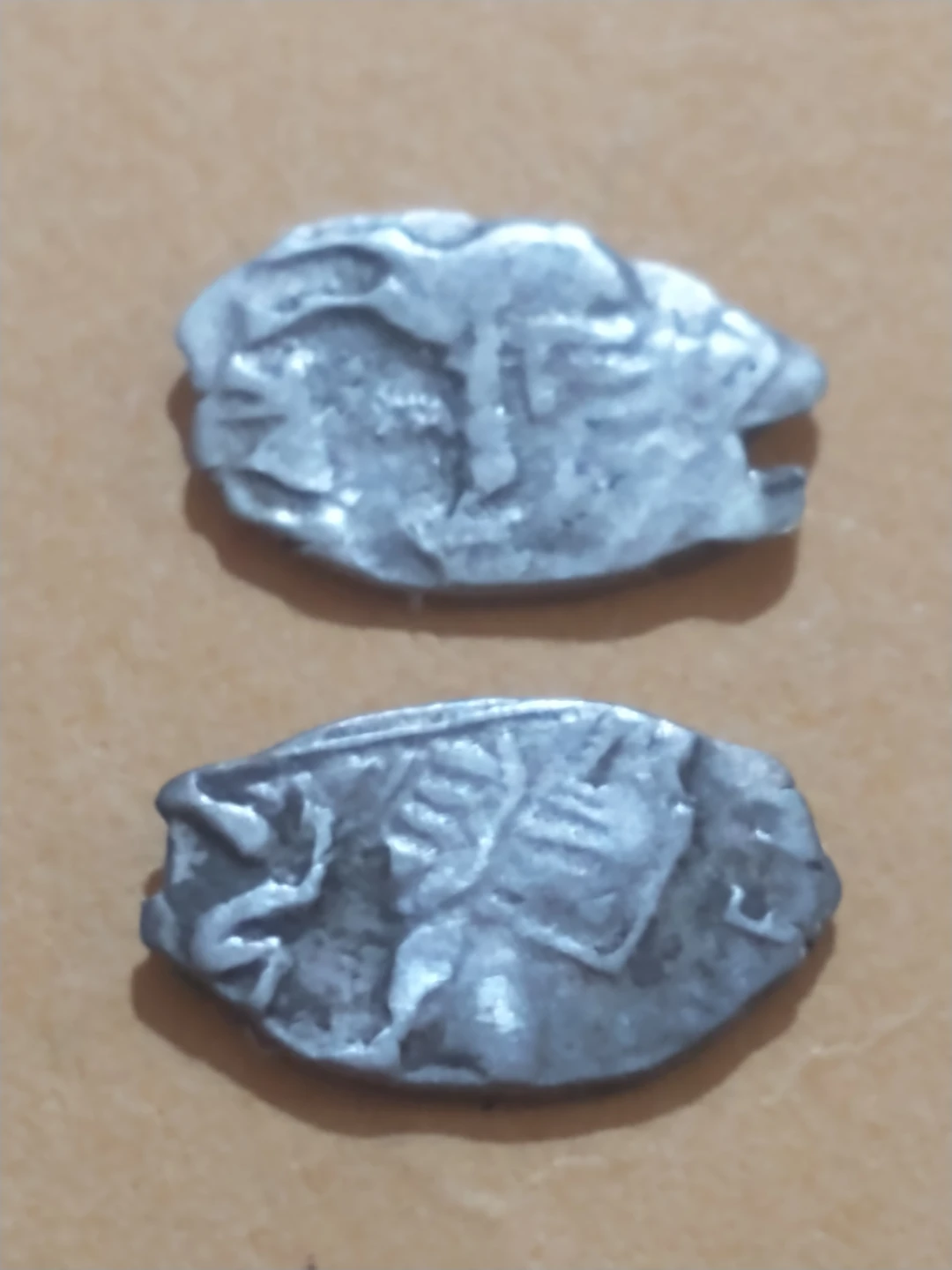 Two antique coins, silver colored - photo 2