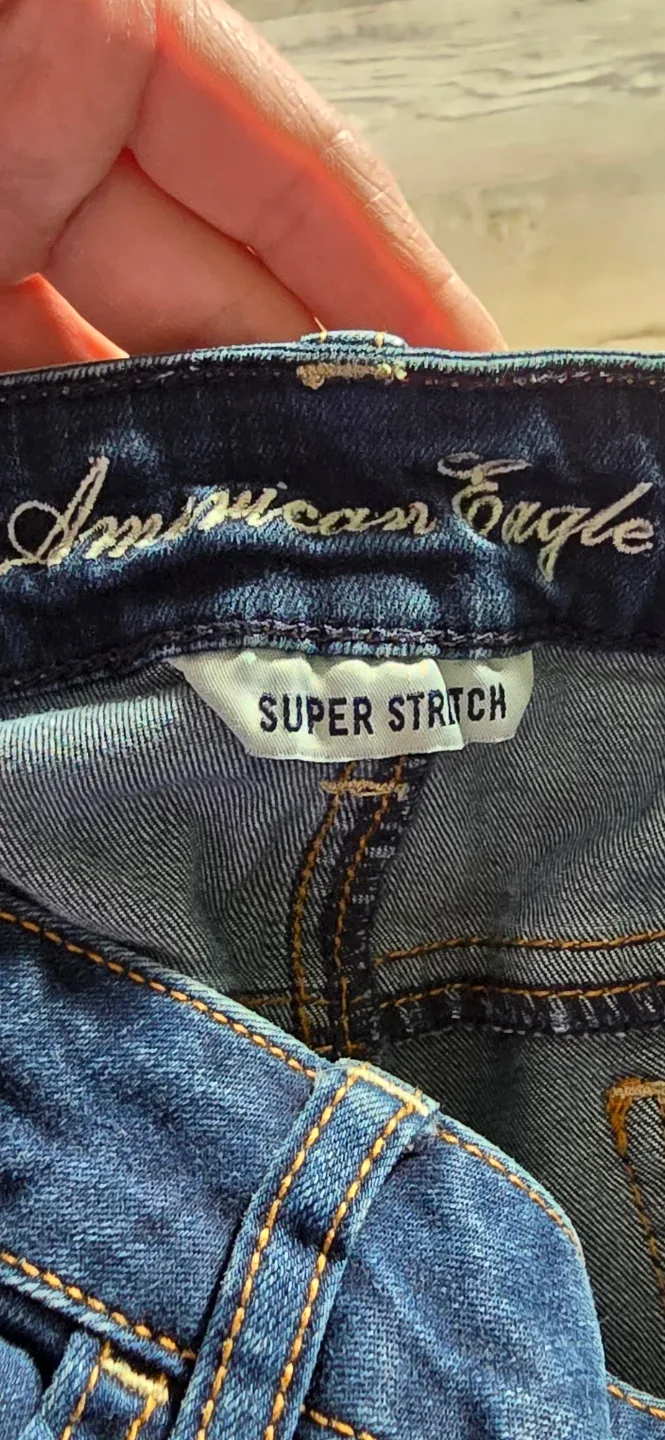 American Eagle Super Stretch Distressed Skinny Jeans Size 10 - photo 3