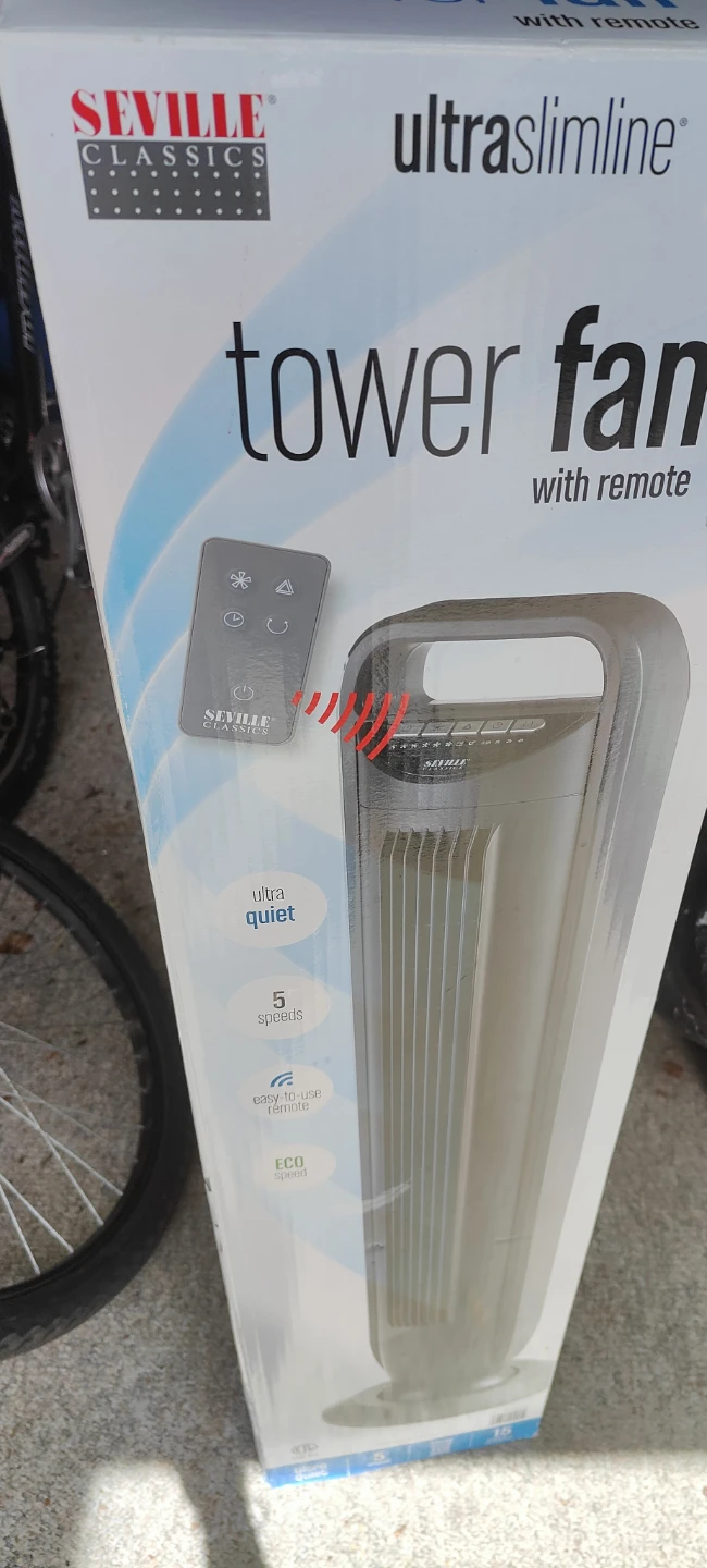Seville Classics Ultraslimline Tower Fan with Remote - photo 2