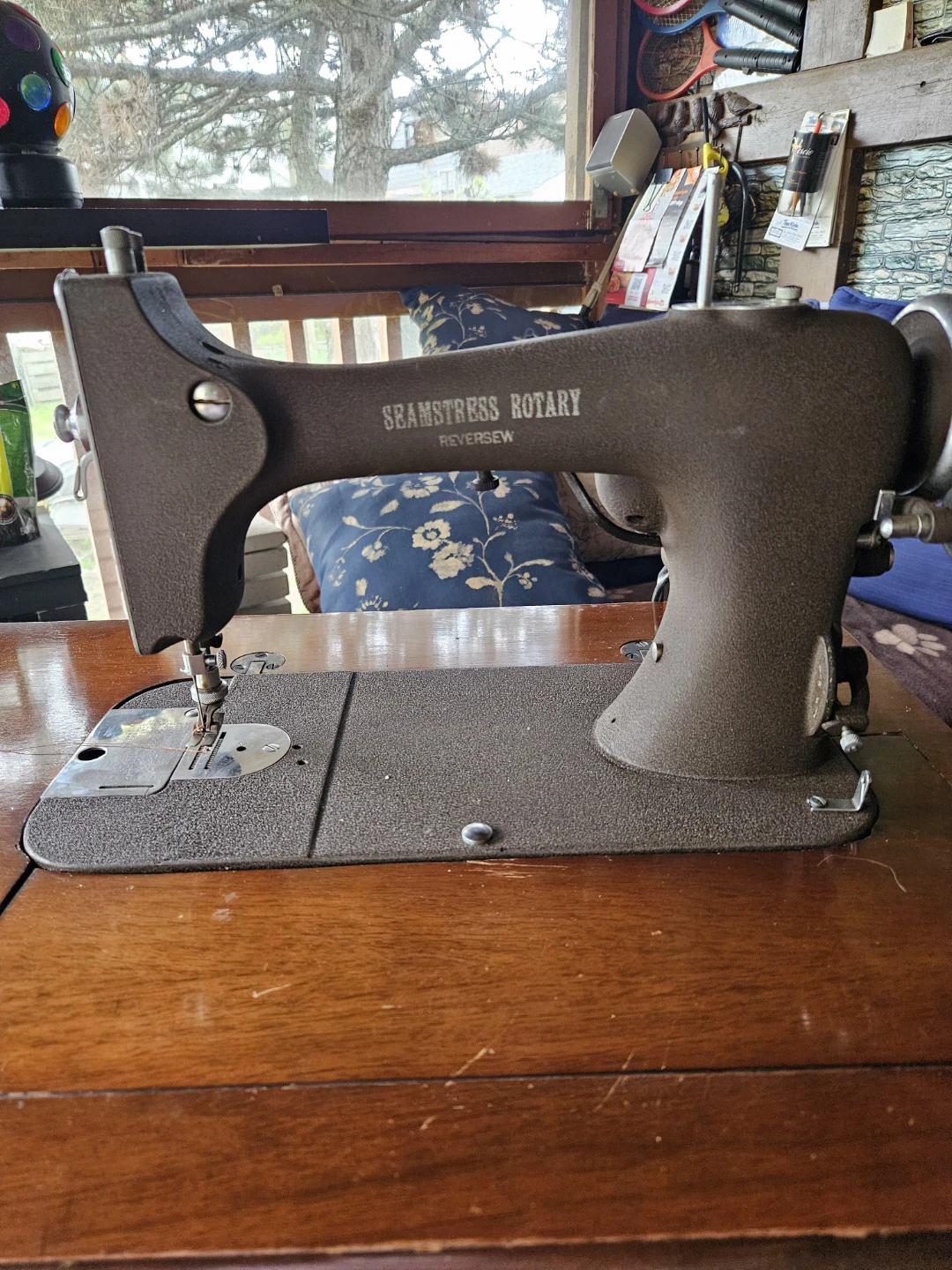 SEAMSTRESS ROTARY Sewing Machine