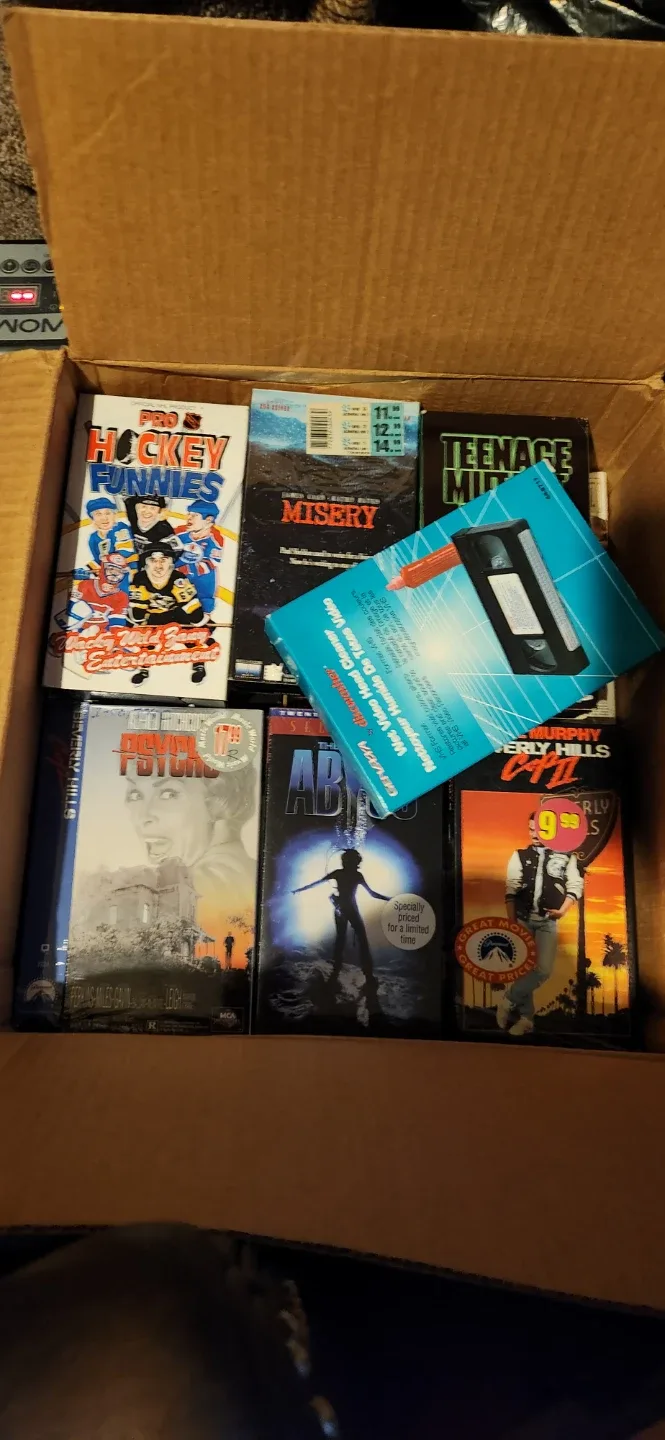 Huge lot of VHS 80+ Movies